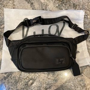 Lug Hitch - Black, Like New